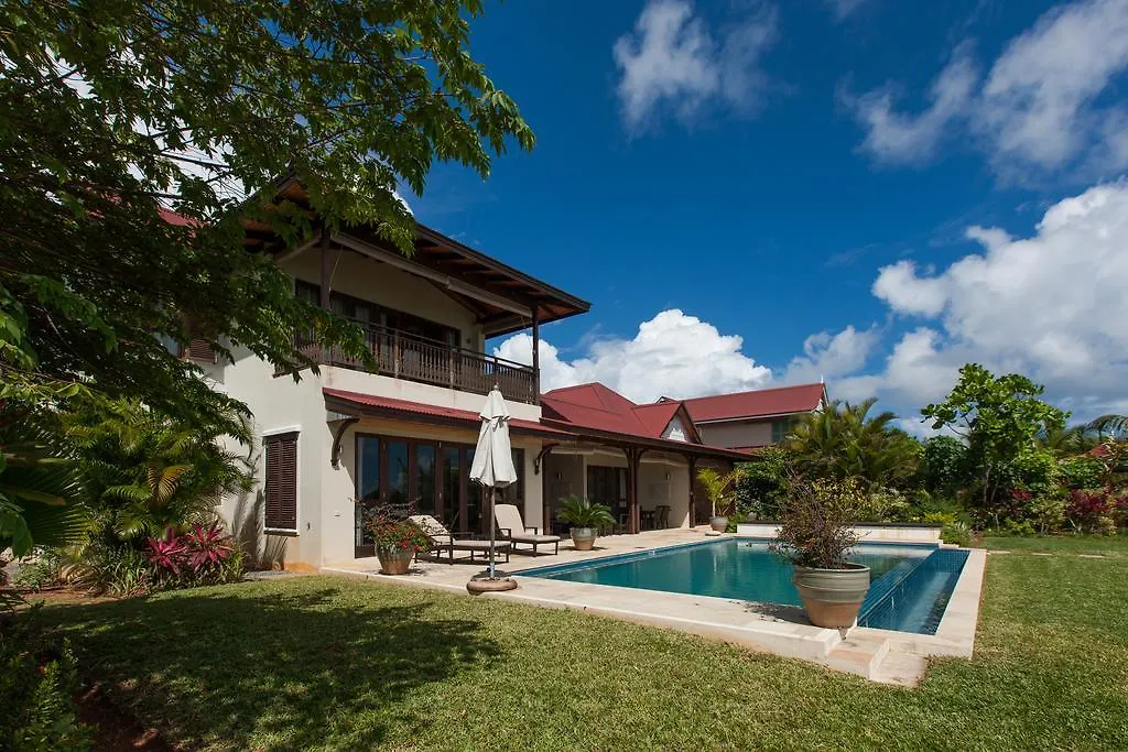Private Sea View Villa Eden Island