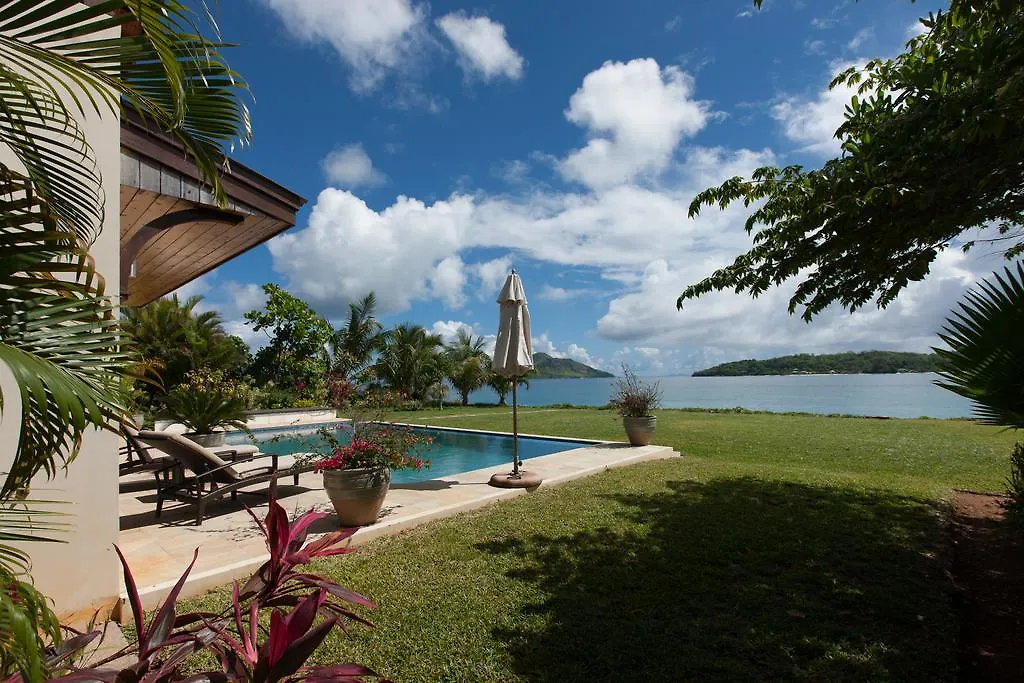 Private Sea View Villa Eden Island 0*,